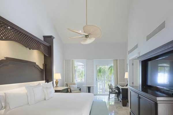 Luxury Relax Rooms at Royal Hideaway Playacar Resort